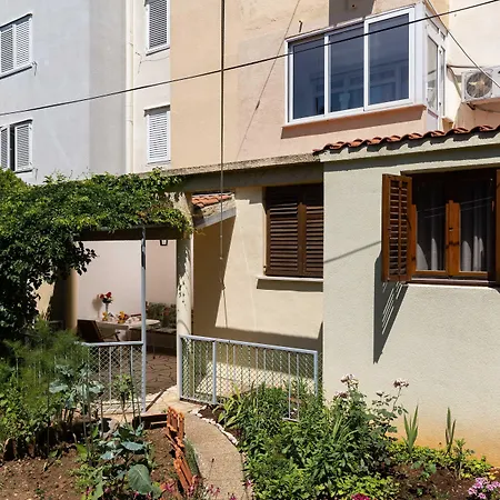 Garden Vista